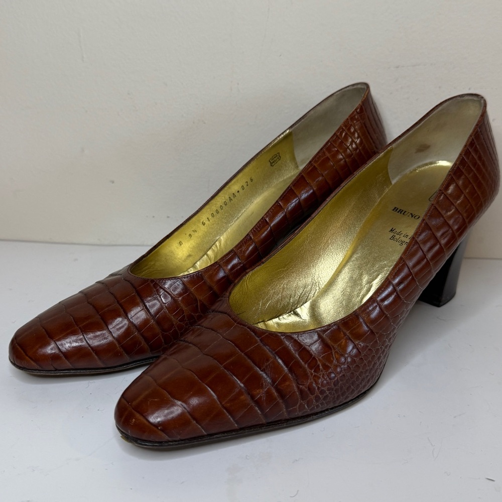 VTG Bruno Magli Brown Leather Pumps Heels